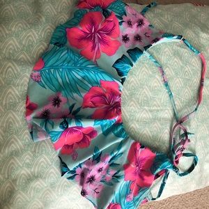 Bathing suit top